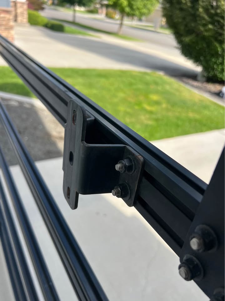 Prinsu Top Rack Roof Rack with Marker Lights in Liberty Lake, WA (photo 7) — photo 7