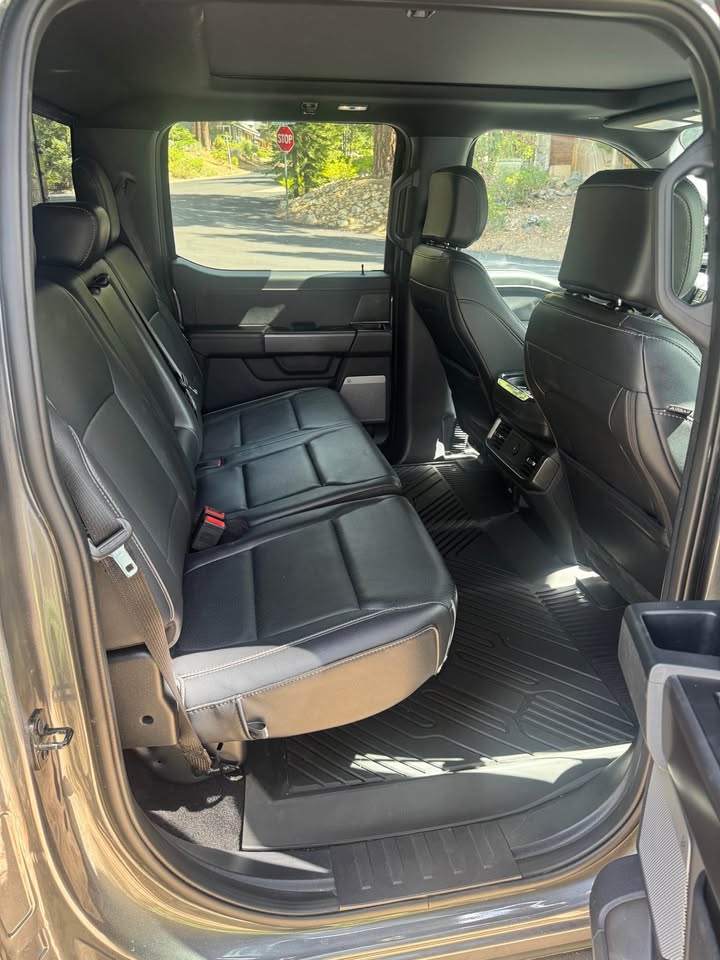 2025 Ford F-150 · Lariat & Four Wheel Camper (photo 8) — photo 8