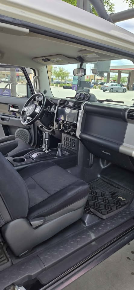 2007 Toyota FJ Cruiser in Chandler, AZ (photo 5) — photo 5