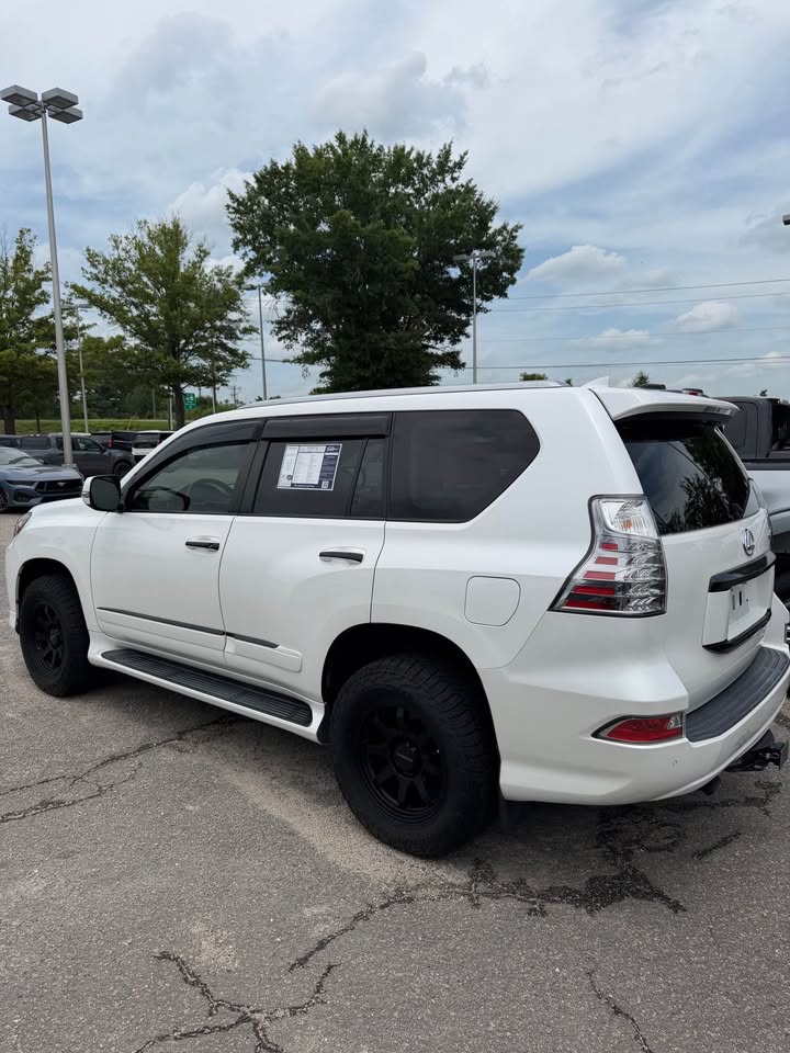 2017 Lexus GX · GX 460 Sport Utility 4D in Wendell, NC (photo 6) — photo 6