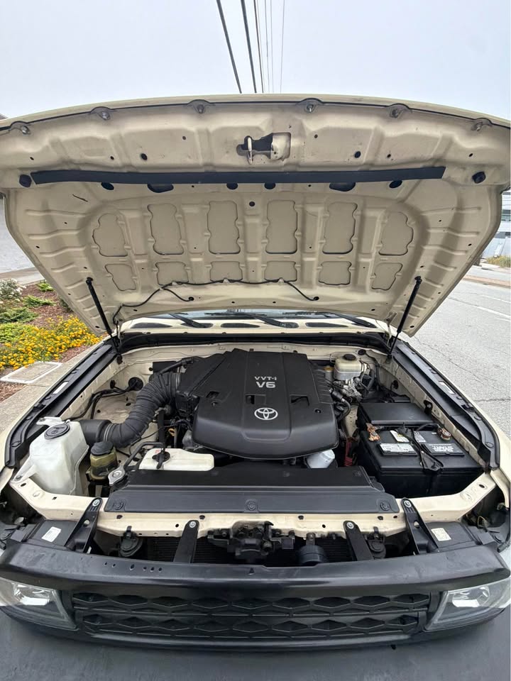 2008 Toyota FJ Cruiser · Sport Utility 2D in South San Francisco, CA (photo 10) — photo 10