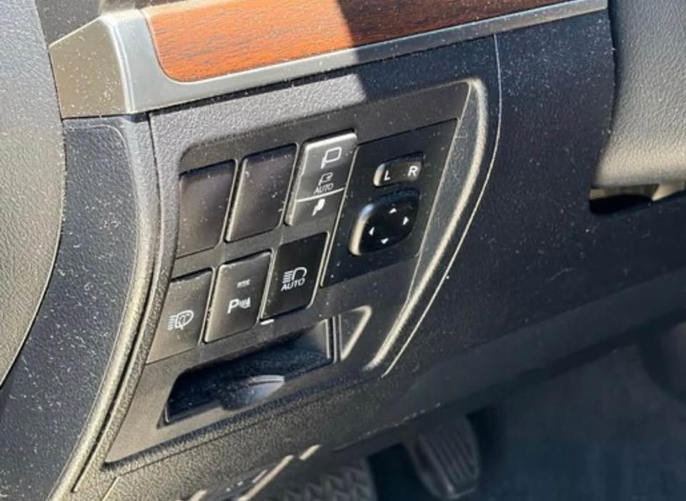 2021 Toyota Landcruiser · Base in Phoenix, AZ (photo 6) — photo 6