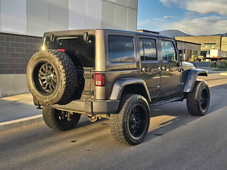 2017 Jeep Wrangler Unlimited · Recon Sport Utility 4D in North Salt Lake, UT (photo 5) — photo 5