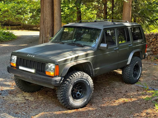1992 Jeep Cherokee · Sport 4D in Olympia, WA (photo 1)