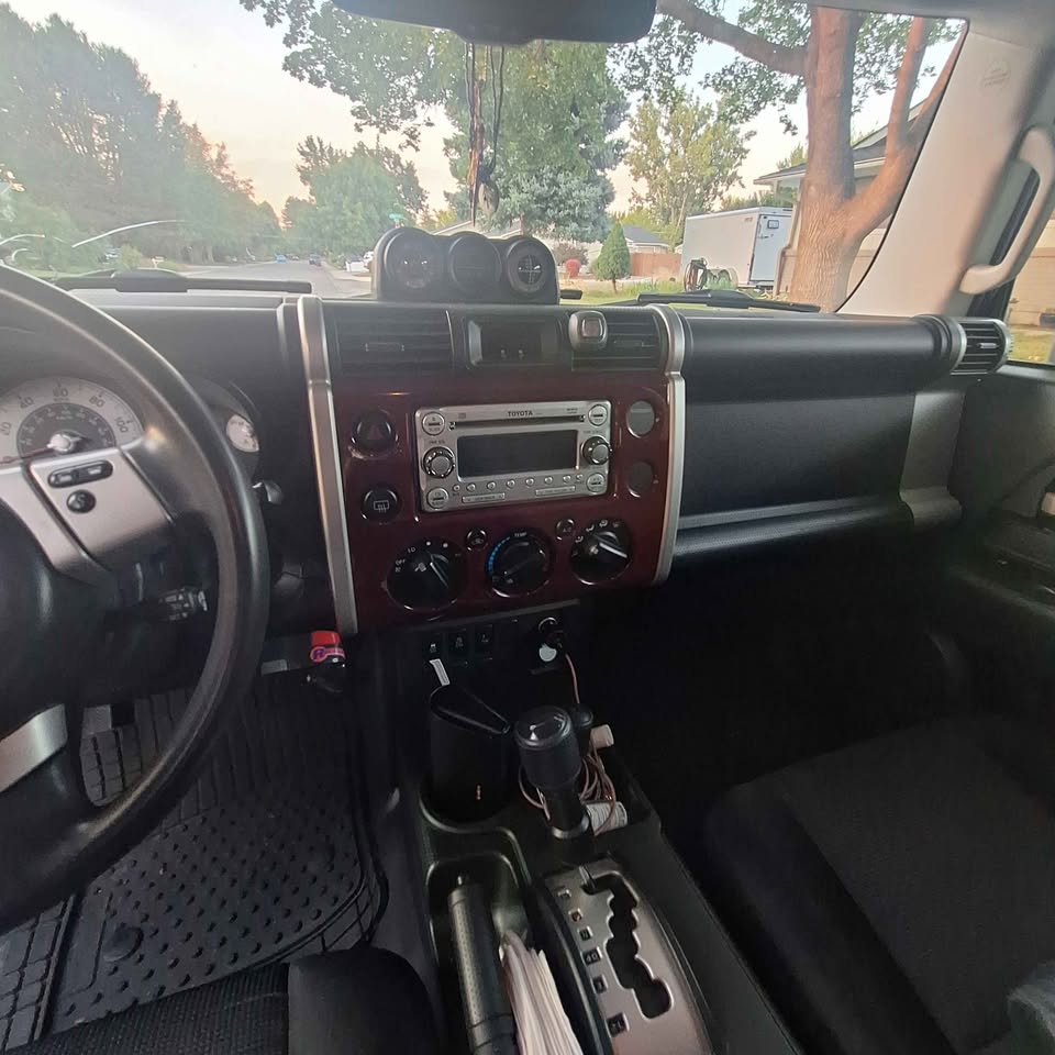 2011 Toyota FJ Cruiser · Sport Utility 2D in Boise, ID (photo 9) — photo 9