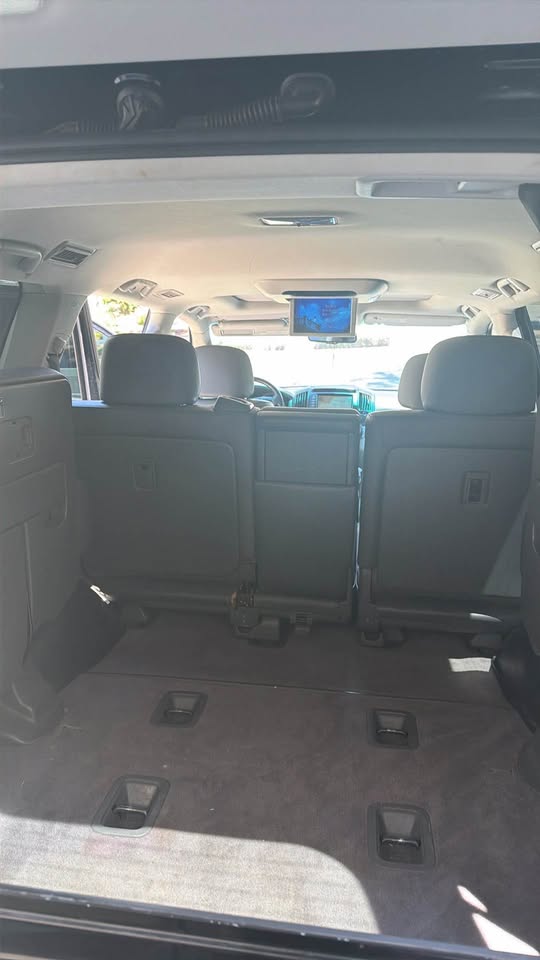 2011 Toyota Landcruiser · Sport Utility 4D in Corona, CA (photo 8) — photo 8