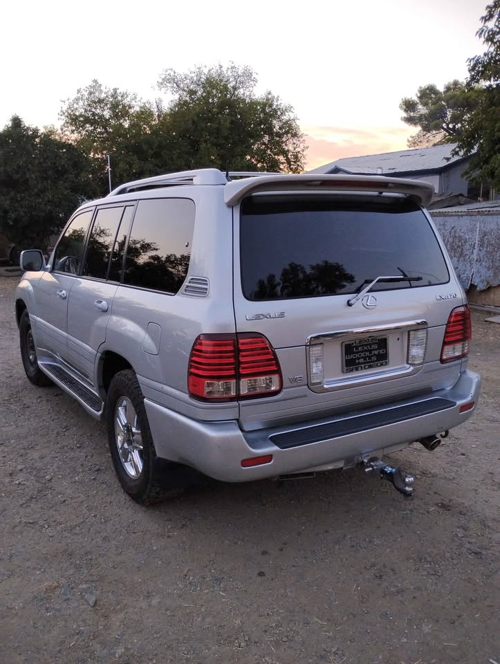 2007 Lexus LX · LX 470 Sport Utility 4D in Orland, CA (photo 12) — photo 12