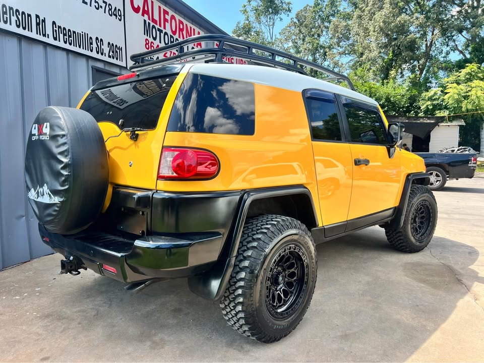 2007 Toyota FJ Cruiser in Greenville, SC (photo 4) — photo 4