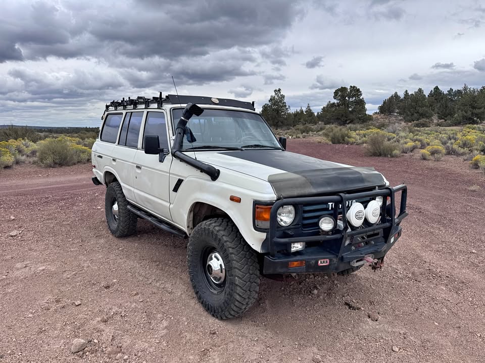 1987 Toyota Land Cruiser FJ60 in Bend, OR (photo 1) — photo 1