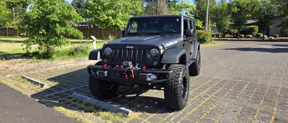 2014 Jeep Wrangler Unlimited · Rubicon (JK) Sport Utility 4D in Portland, OR (photo 5) — photo 5