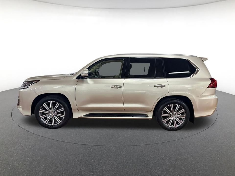 2017 LEXUS LX LX 570 in Newark, DE (photo 8) — photo 8