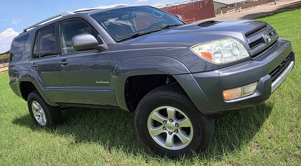 2004 Toyota 4Runner · SR5 Premium Sport Utility 4D in Tempe, AZ (photo 7)