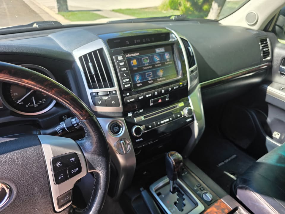 2013 Toyota Land Cruiser in Midvale, UT (photo 9)