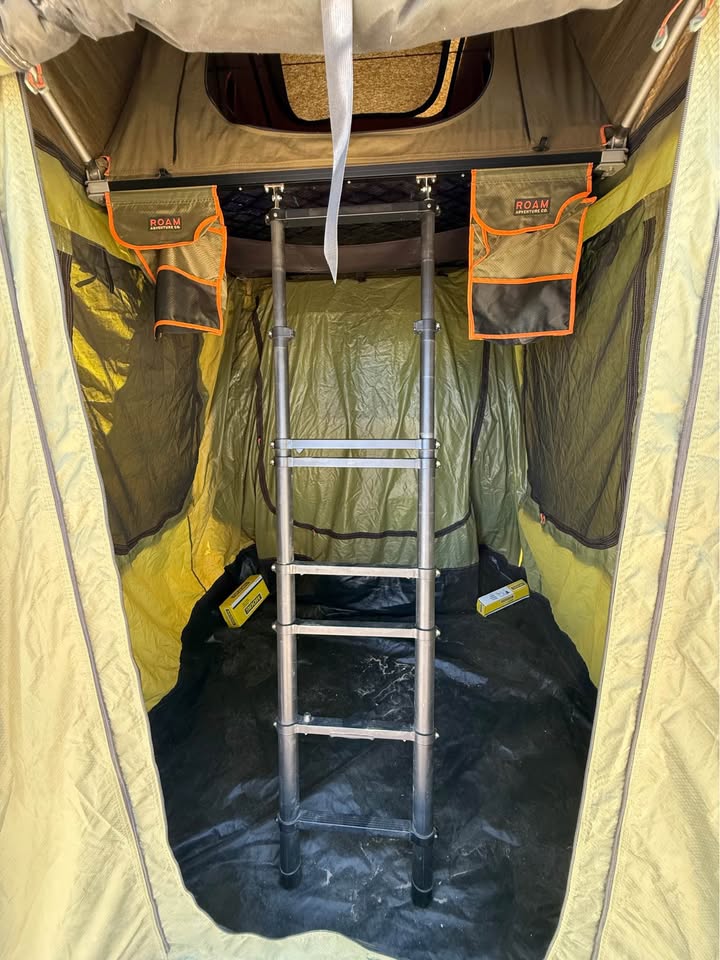 Roam Vagabond roof top tent in Menifee, CA (photo 10) — photo 10