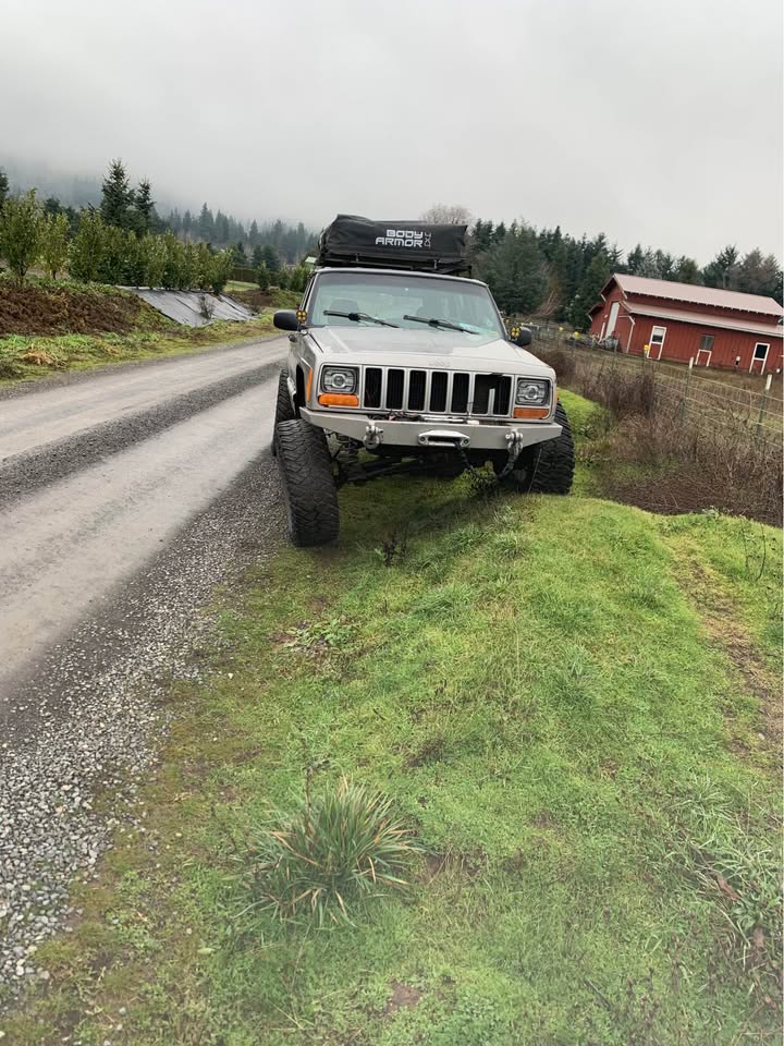 2001 Jeep Cherokee · SE Sport Utility 4D in Portland, OR (photo 6)