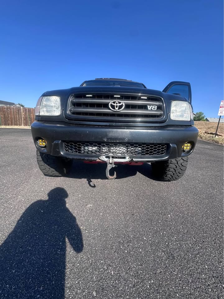 2001 Toyota Sequoia · SR5 in Aurora, CO (photo 7)