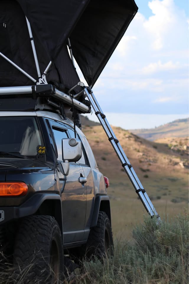 2008 Toyota FJ Cruiser · Sport Utility 2D — photo 2