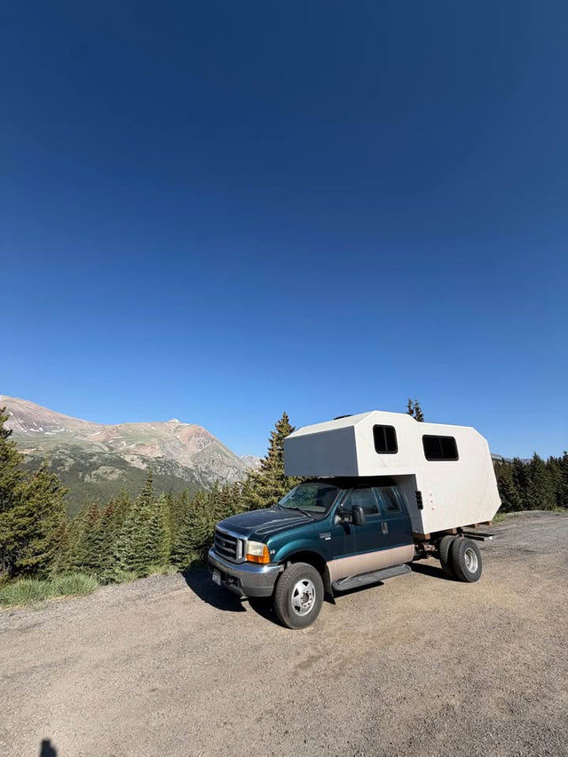 1999 Ford F-350 · Lariat Pickup 4D 8 ft — photo 3