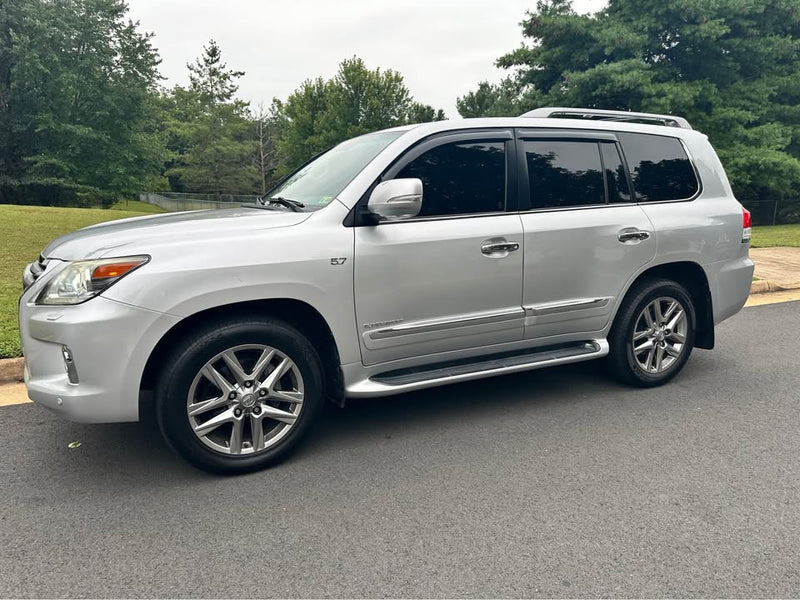 2013 Lexus LX · LX 570 Sport Utility 4D (photo 6) — photo 6