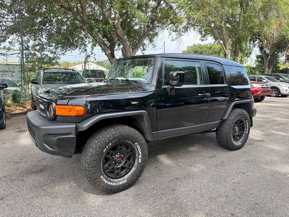 2007 Toyota FJ Cruiser · Le in Orlando, FL (photo 1)