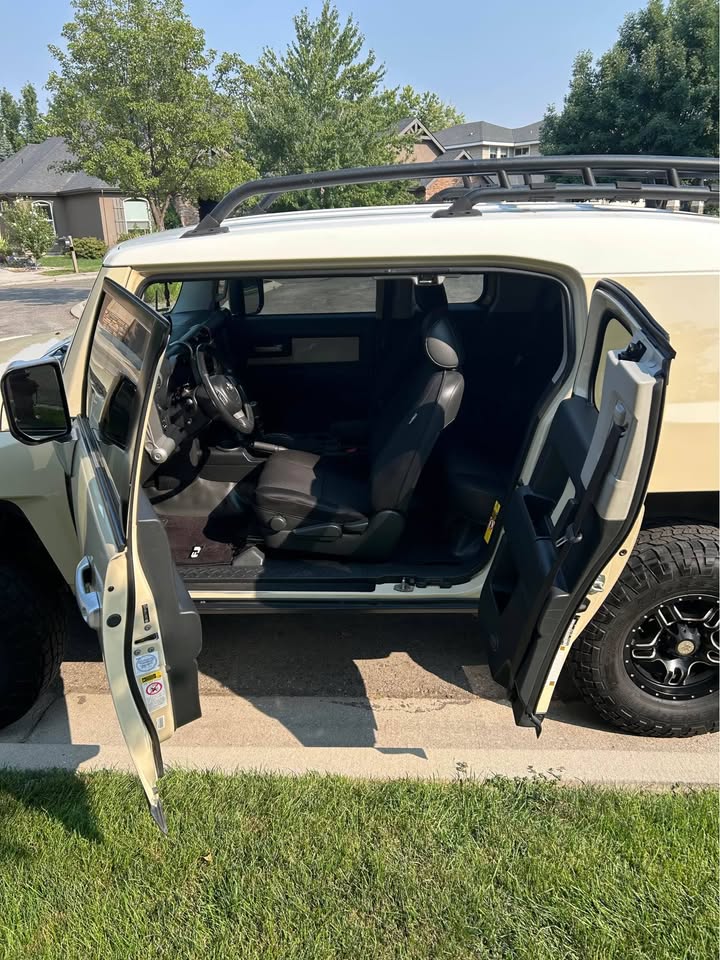 2008 Toyota FJ Cruiser (photo 4) — photo 4