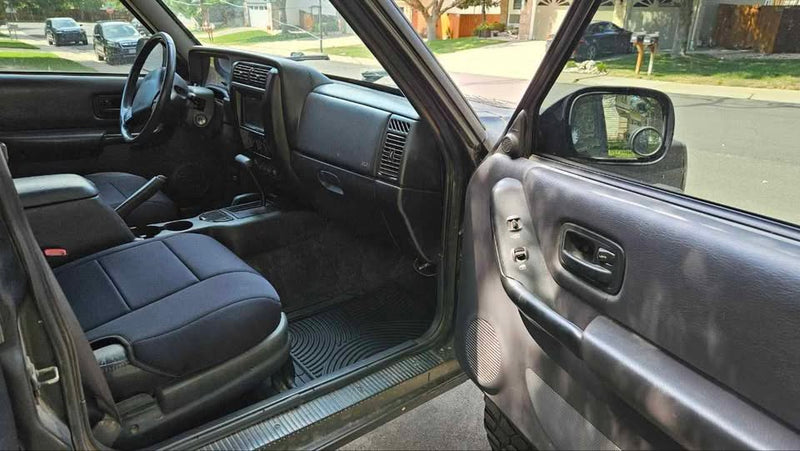 2001 Jeep Cherokee · Limited Sport Utility 4D (photo 10) — photo 10