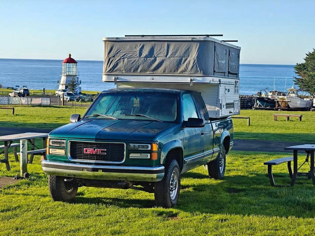 2001 Four Wheel Camper Hawk (photo 1)