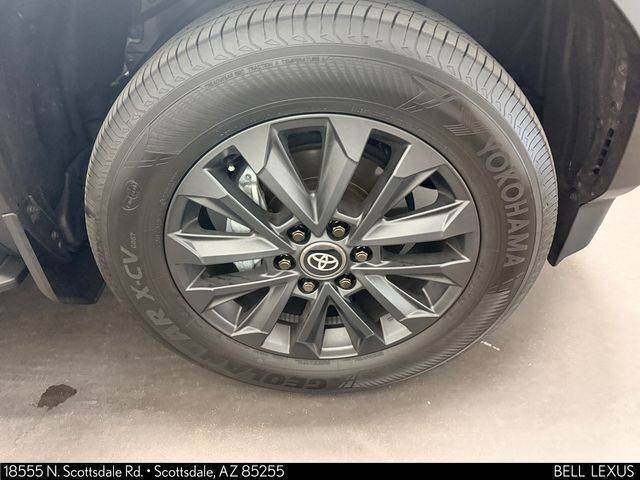 2025 Toyota Land Cruiser (photo 10) — photo 10