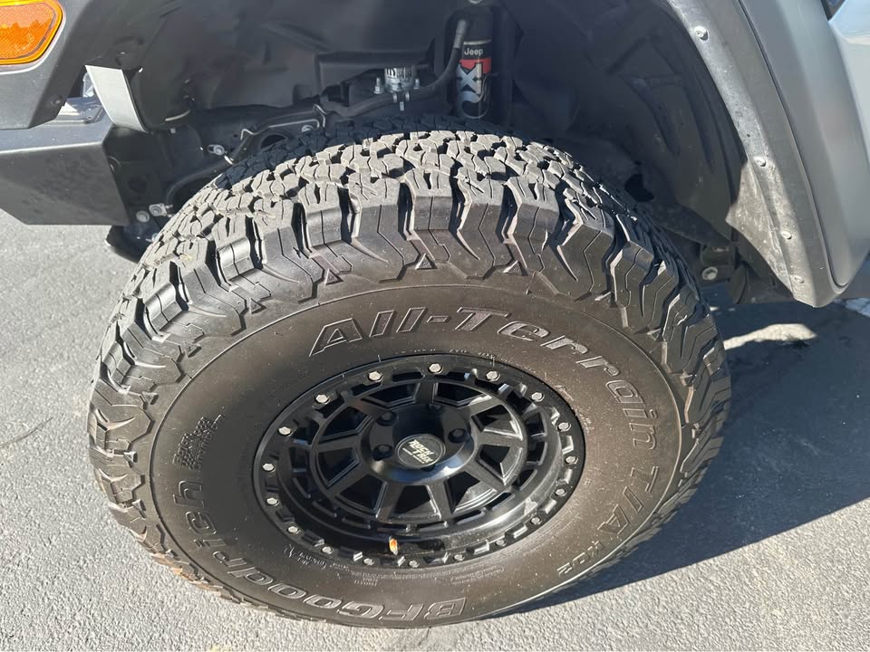 2023 Jeep Gladiator · Mojave Pickup 4D 5 ft in Brentwood, CA (photo 7) — photo 7