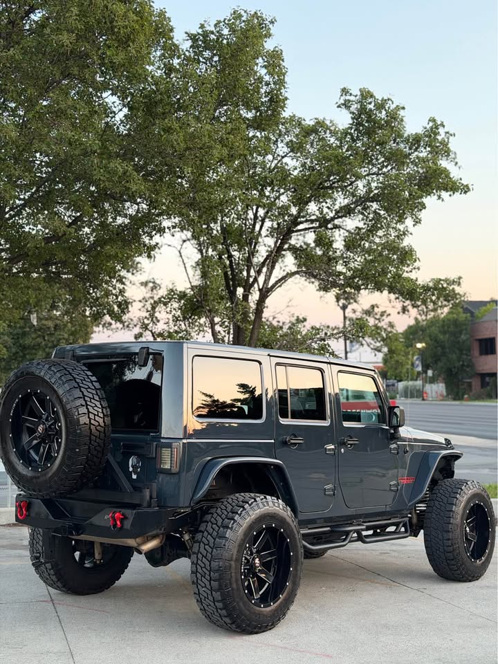 2017 Jeep Wrangler · Unlimited Black Bear Sport Utility 4D in South Salt Lake, UT (photo 8) — photo 8