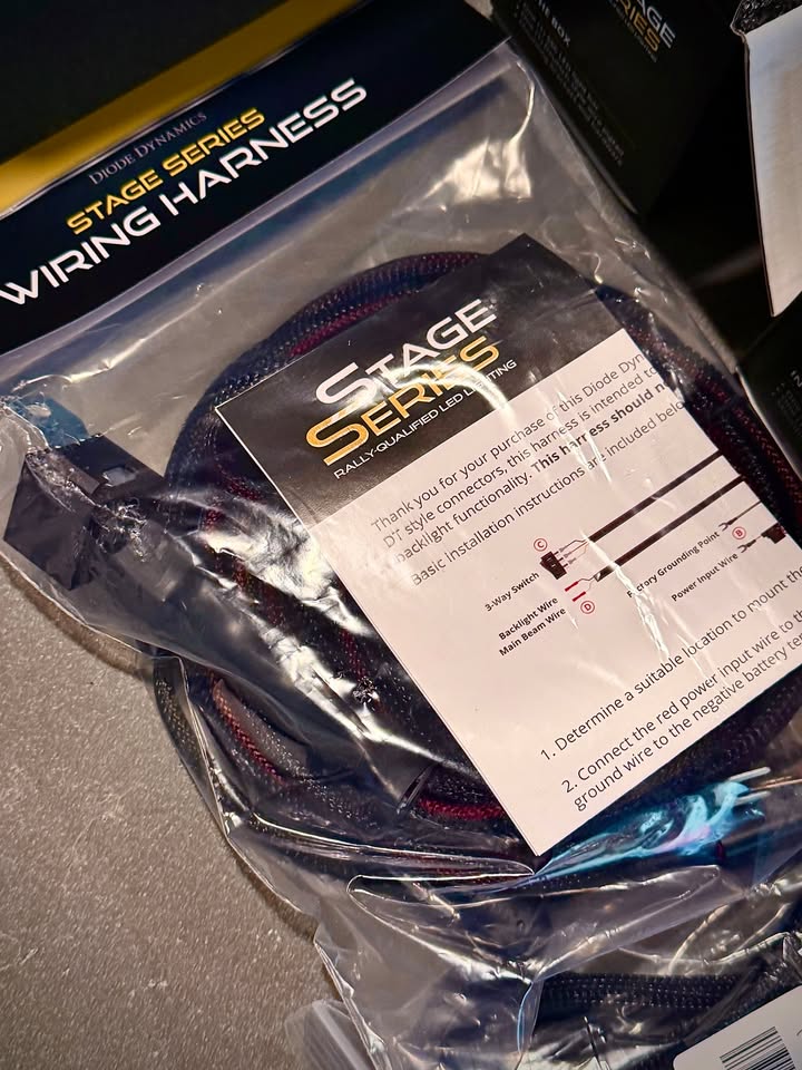 Diode Dynamics Toyota Tacoma Tundra SS6 Fog Light Kit BRAND NEW IN BOX in Austin, TX (photo 6) — photo 6