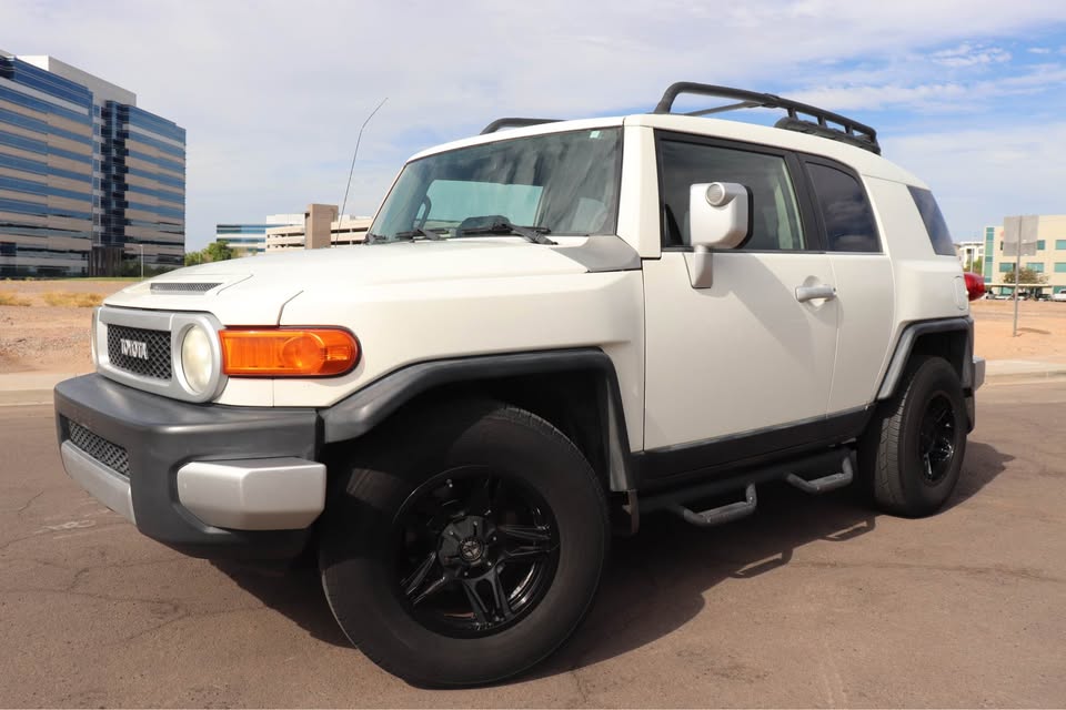 2011 Toyota FJ Cruiser in Tempe, AZ (photo 5) — photo 5
