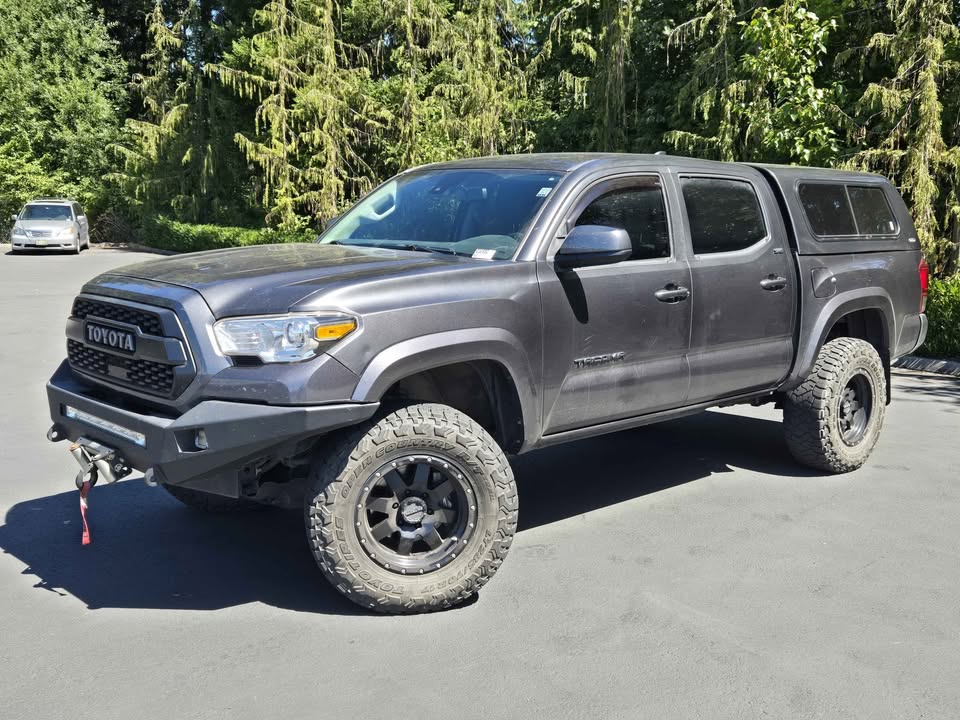 2019 Toyota Tacoma Double Cab · SR5 Pickup 4D 5 ft in Olympia, WA (photo 2) — photo 2