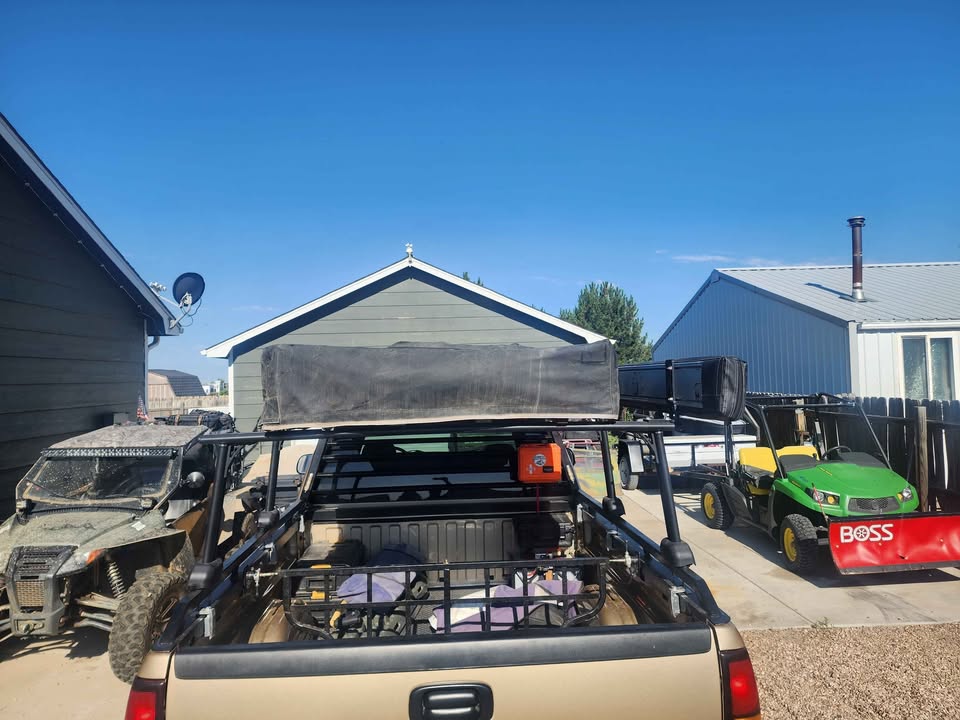Roof Top Tent smittybilt XL Overland in Wiggins, CO (photo 4) — photo 4