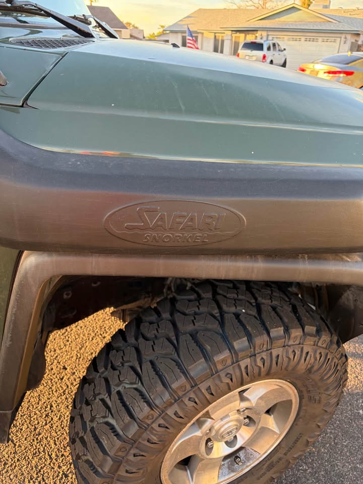 2010 Toyota FJ Cruiser · Sport Utility 2D in Chandler, AZ (photo 4) — photo 4