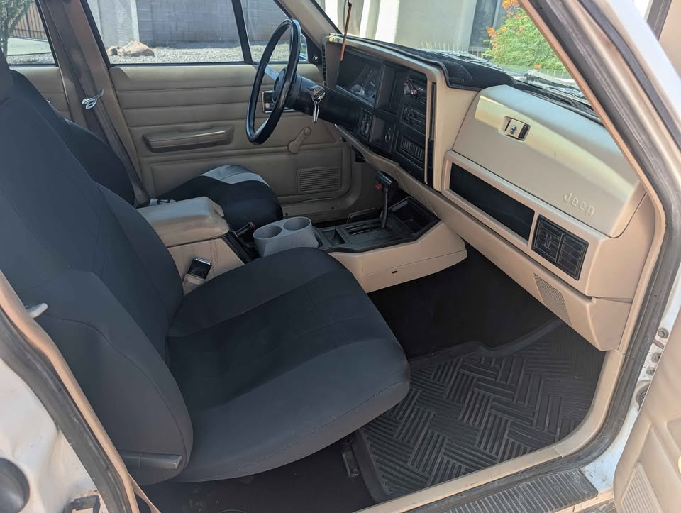 1991 Jeep Cherokee XJ in Phoenix, AZ (photo 8) — photo 8