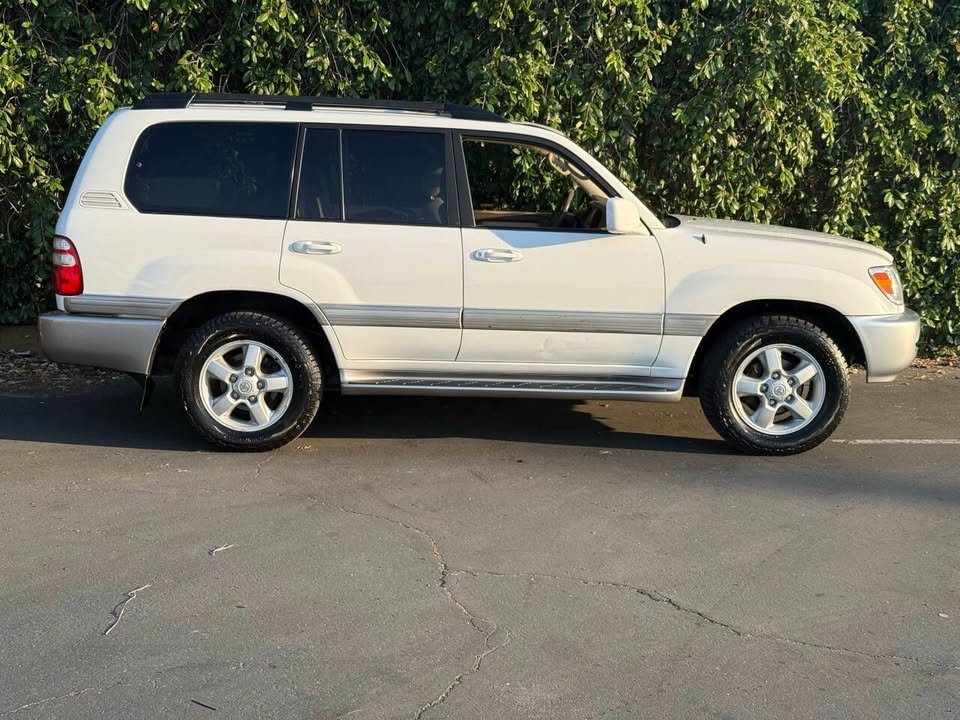 2005 Toyota Land Cruiser in Fair Oaks, CA (photo 7) — photo 7