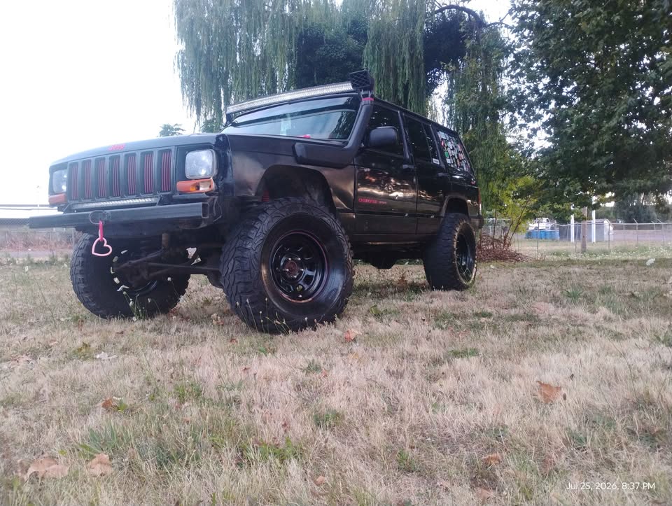 2001 Jeep Cherokee · Sport 4D in Vancouver, WA (photo 3)