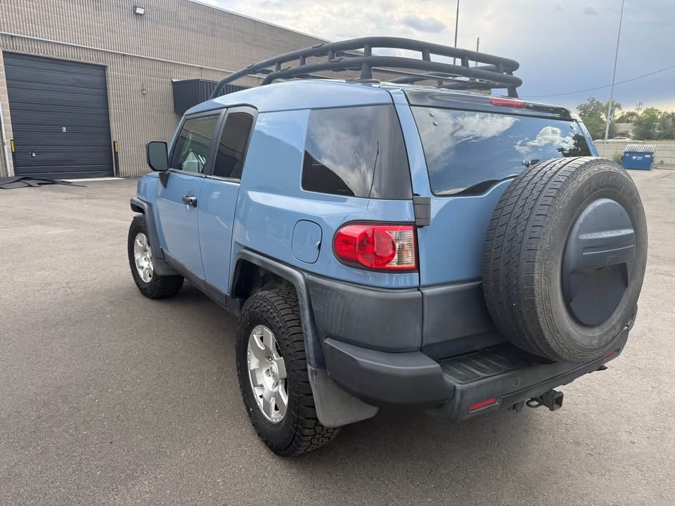 2009 Toyota FJ Cruiser · Sport Utility 2D in Denver, CO (photo 5) — photo 5