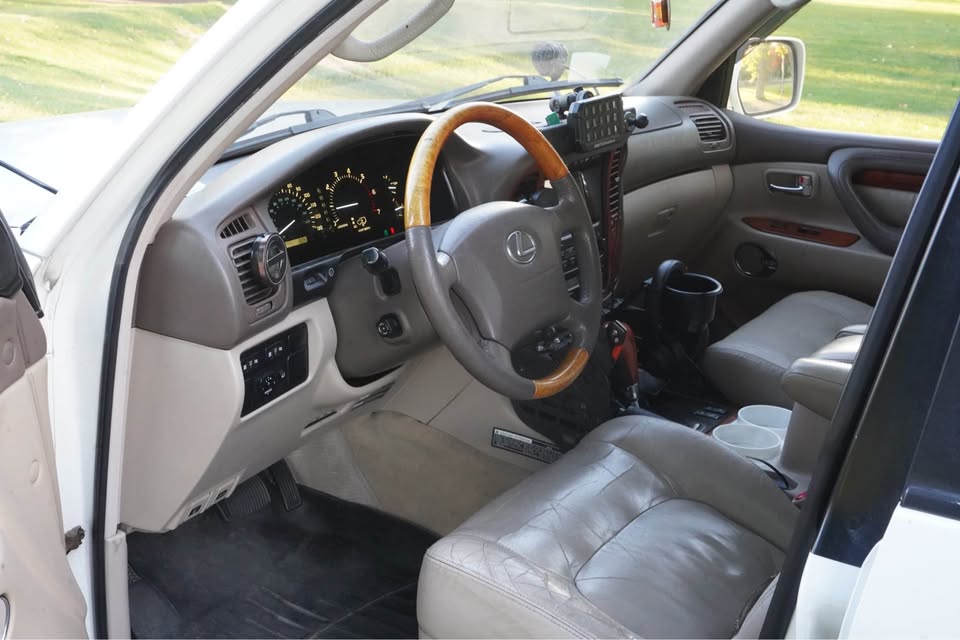 2002 Lexus LX · LX 470 Sport Utility 4D in Provo, UT (photo 10) — photo 10