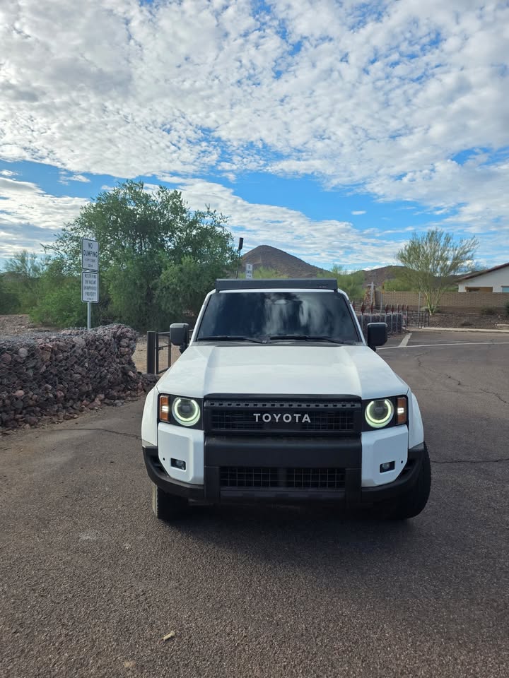2020 Toyota Land Cruiser in Peoria, AZ (photo 3) — photo 3