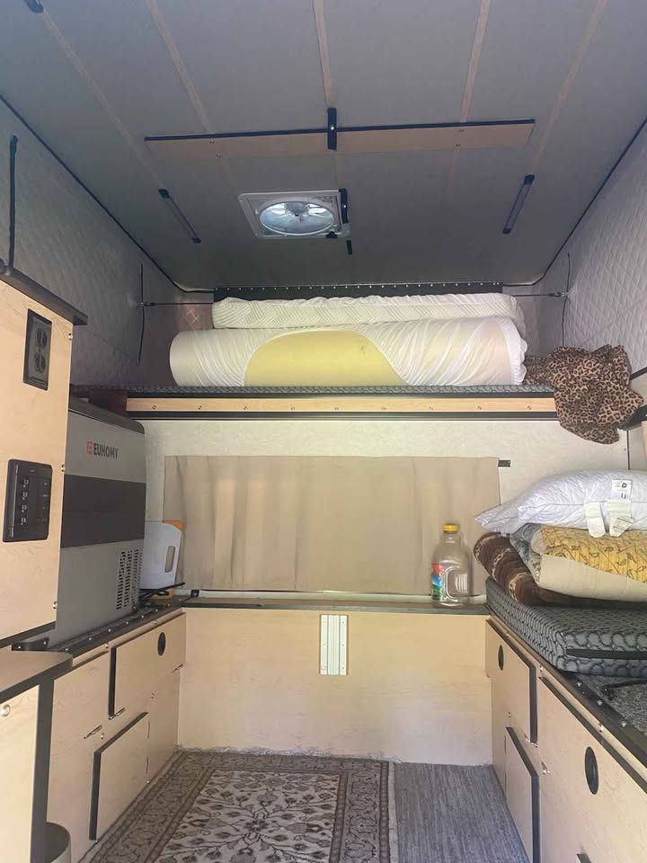 2024 Four Wheel Truck Camper in Bigfork, MT (photo 5) — photo 5