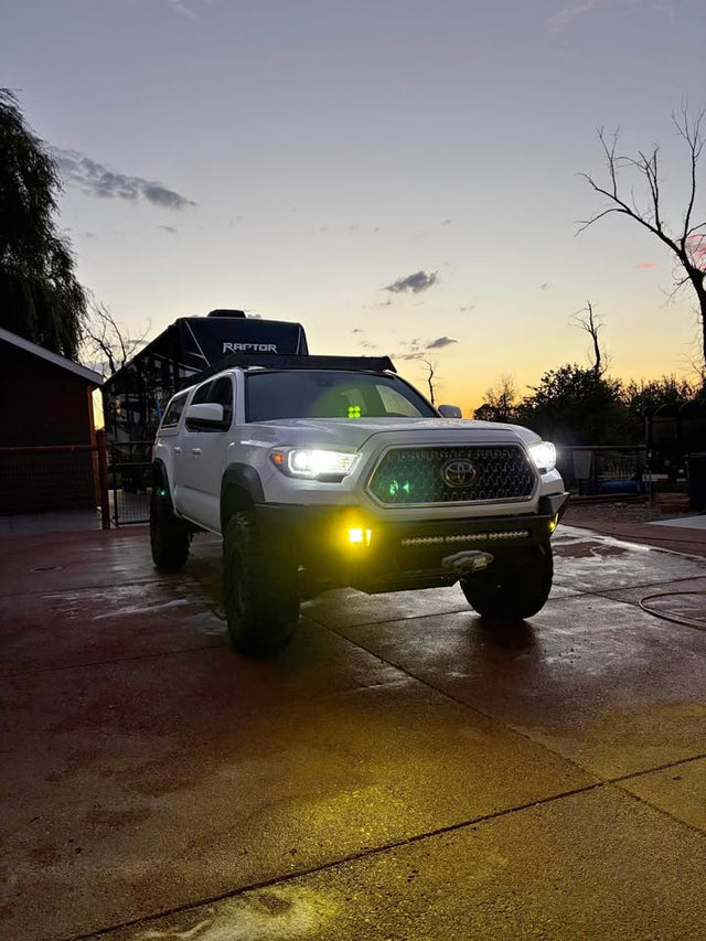 2019 Toyota Tacoma Double Cab · TRD Off-Road Pickup 4D 5 ft (photo 1)
