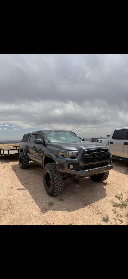 2016 Toyota Tacoma Double Cab · Limited in Salt Lake City, UT (photo 4)