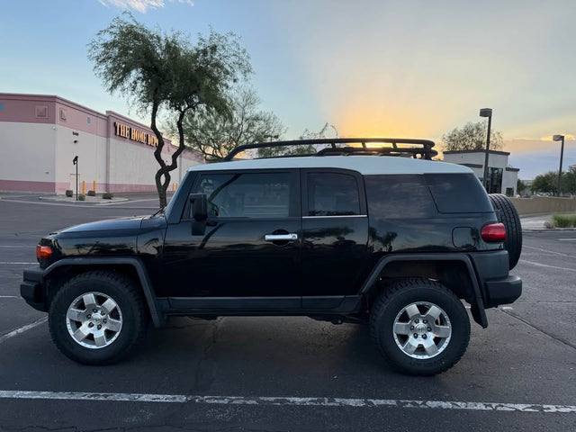 2007 Toyota FJ Cruiser · Sport Utility 2D — photo 3