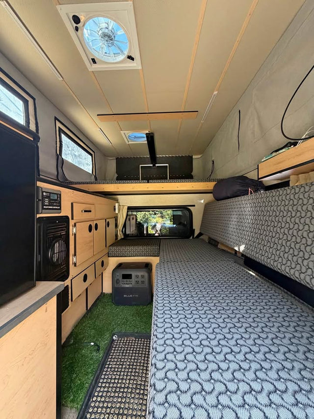 Four wheel camper (FWC) Fleet 2017 in Freeland, WA (photo 1)
