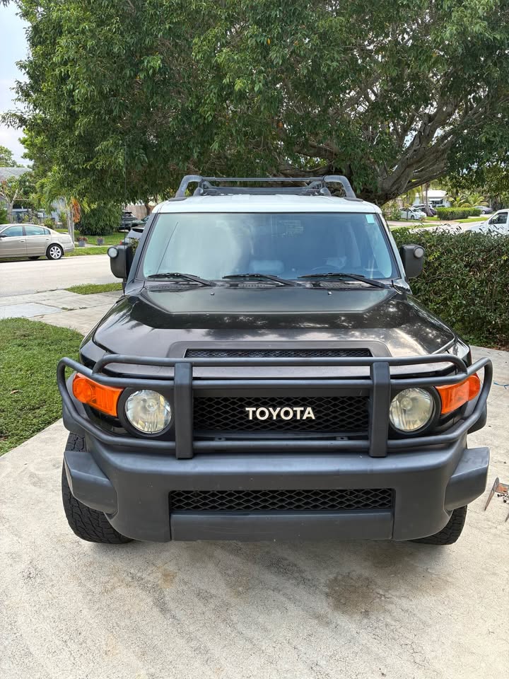 2008 Toyota FJ Cruiser in West Palm Beach, FL (photo 3) — photo 3