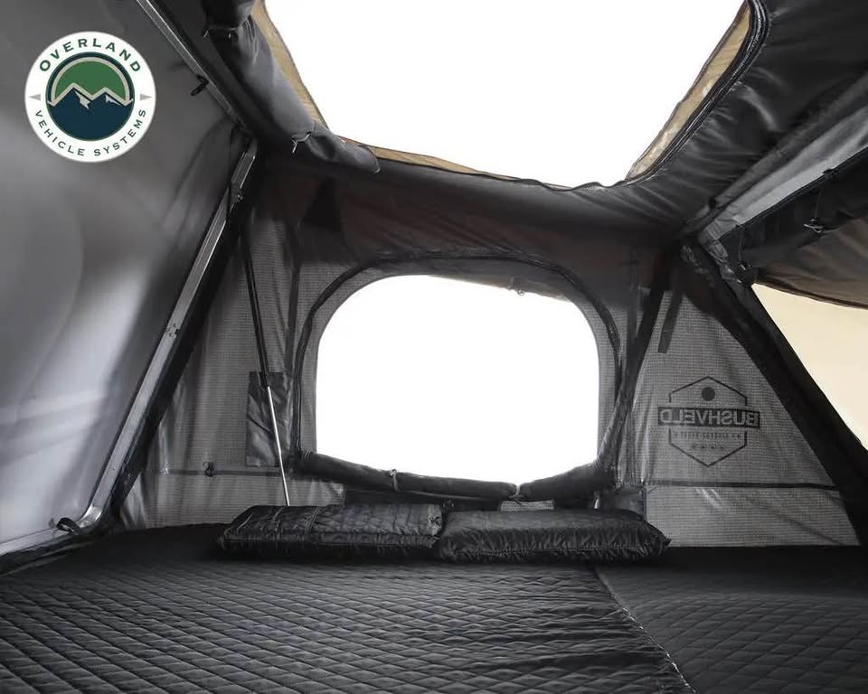OVS hardshell rooftop tent (photo 4) — photo 4