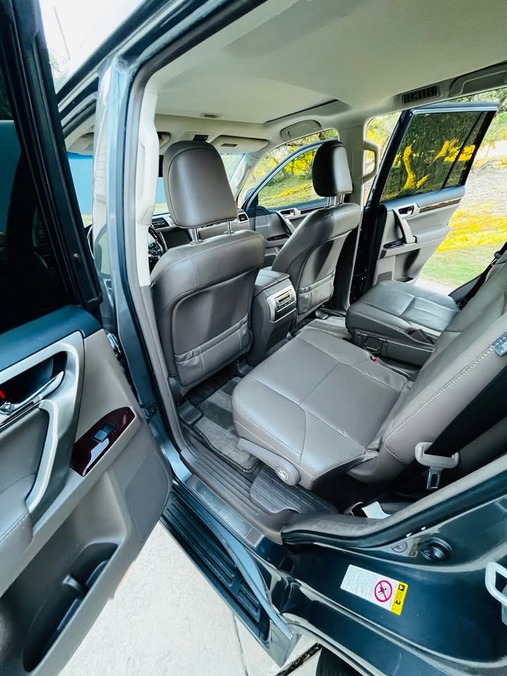 2017 Lexus gx460 in Boerne, TX (photo 12) — photo 12