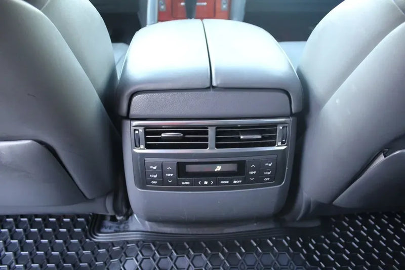 2008 Lexus LX570 in Sacramento, CA (photo 10) — photo 10
